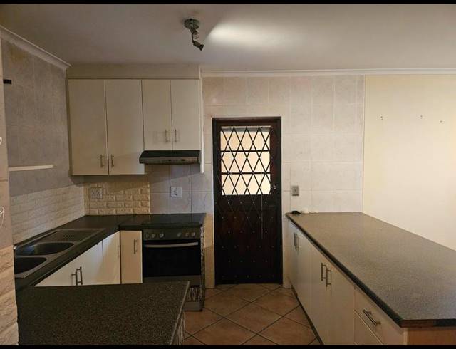 2 BEDROOM PROPERTY TO RENT IN PARKLANDS
